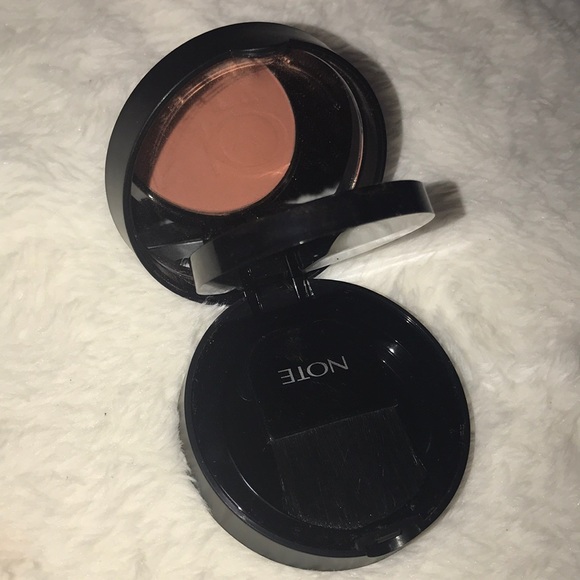 Note Luminous Silk Blush - Picture 2 of 6